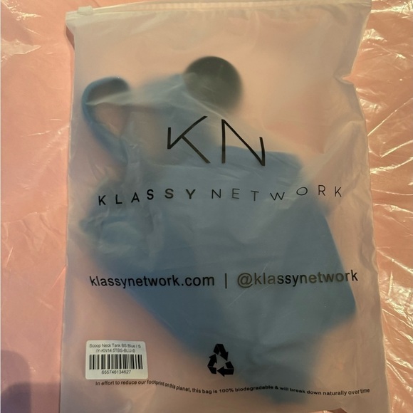 Klassy Network Scoop Neck Tank Bodysuit Size Small, Blue. NWT - Picture 6 of 8